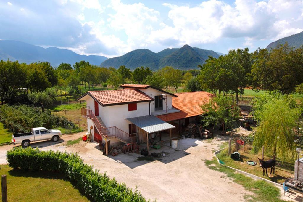 Azienda Agrituristica Pericle Montella Exterior photo