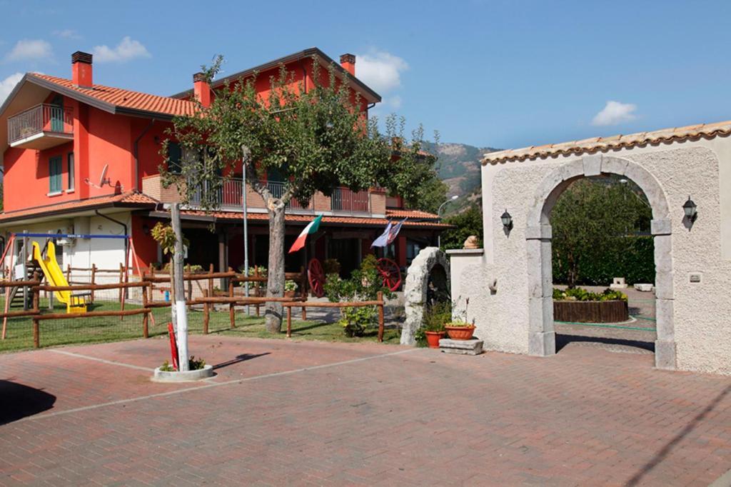 Azienda Agrituristica Pericle Montella Exterior photo