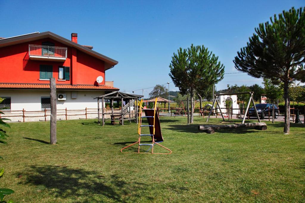 Azienda Agrituristica Pericle Montella Exterior photo